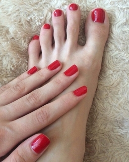 Sativa Skies feet photo thumbnail