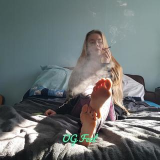 Sativa Skies feet photo thumbnail