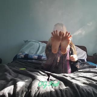 Sativa Skies feet photo thumbnail