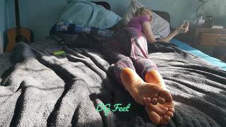 Sativa Skies feet photo thumbnail