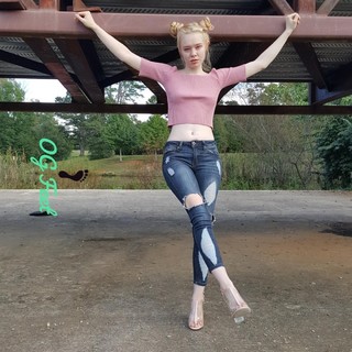 Sativa Skies feet photo thumbnail