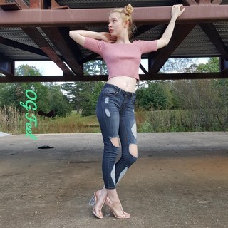 Sativa Skies feet photo thumbnail