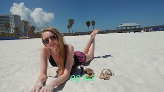 Sativa Skies feet photo thumbnail