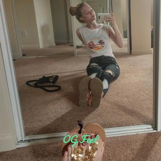 Sativa Skies feet photo thumbnail