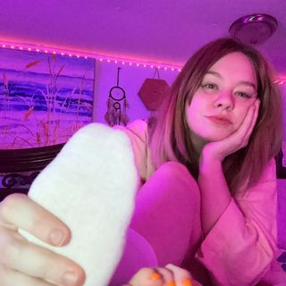 Sativa Skies feet photo 9