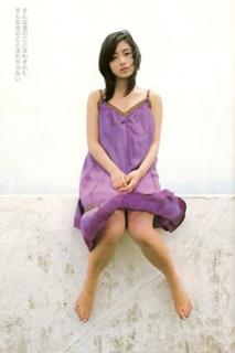 Satomi Ishihara feet photo thumbnail