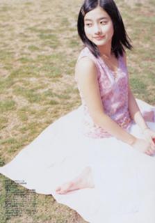 Satomi Ishihara feet photo thumbnail