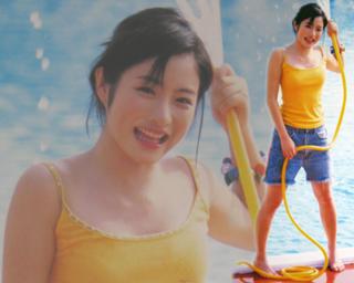 Satomi Ishihara feet photo thumbnail