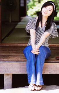 Satomi Ishihara feet photo thumbnail