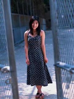 Satomi Ishihara feet photo thumbnail