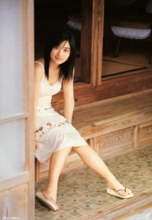 Satomi Ishihara feet photo thumbnail