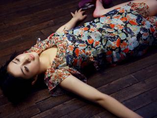 Satomi Ishihara feet photo thumbnail