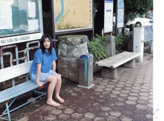 Satomi Ishihara feet photo thumbnail