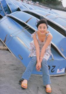 Satomi Ishihara feet photo thumbnail