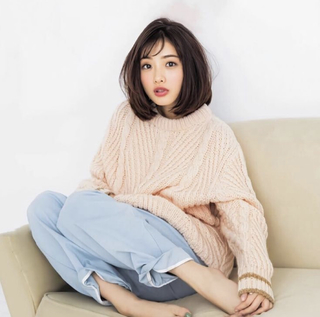 Satomi Ishihara feet photo thumbnail