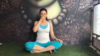 Saumya Tandon feet photo thumbnail