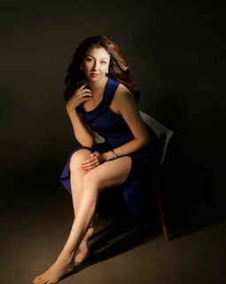 Saumya Tandon feet photo thumbnail
