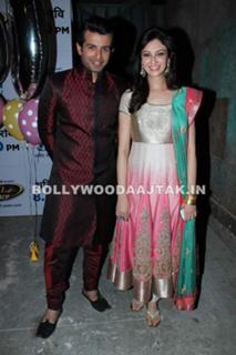 Saumya Tandon feet photo thumbnail