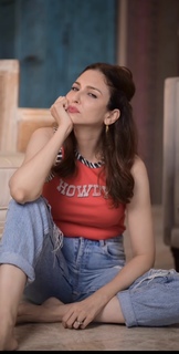Saumya Tandon feet photo thumbnail