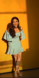 Saumya Tandon feet photo thumbnail