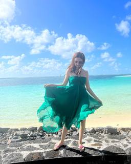 Saumya Tandon feet photo thumbnail