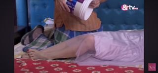 Saumya Tandon feet photo 3