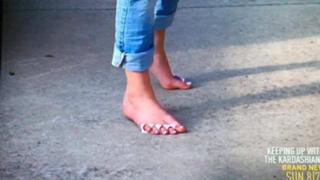 Savannah Chrisley feet photo thumbnail