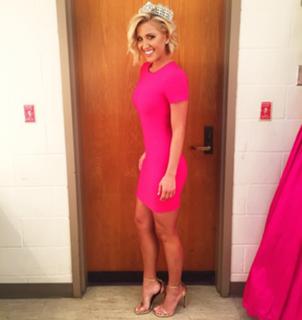 Savannah Chrisley feet photo thumbnail