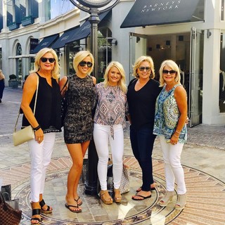Savannah Chrisley feet photo thumbnail