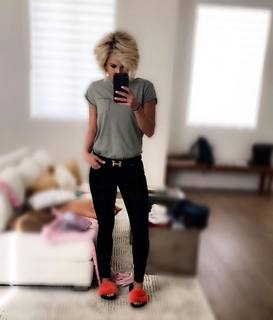 Savannah Chrisley feet photo thumbnail