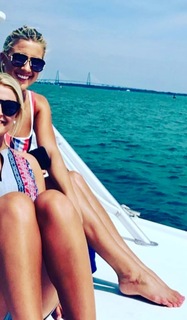 Savannah Chrisley feet photo thumbnail