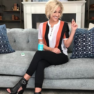 Savannah Chrisley feet photo thumbnail