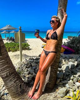 Savannah Chrisley feet photo thumbnail