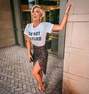Savannah Chrisley feet photo thumbnail