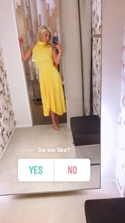 Savannah Chrisley feet photo thumbnail