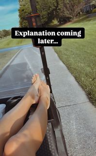 Savannah Chrisley feet photo thumbnail