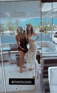 Savannah Chrisley feet photo thumbnail