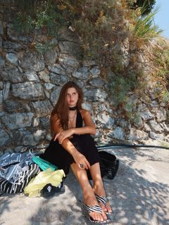 Savannah Clarke feet photo 1