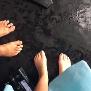 Savannah Guthrie feet photo thumbnail