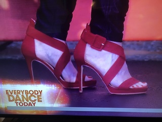 Savannah Guthrie feet photo thumbnail
