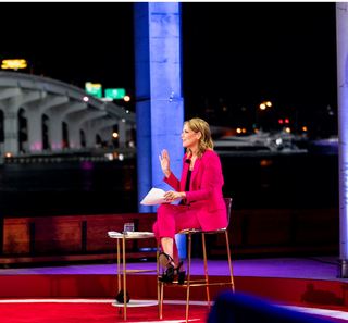 Savannah Guthrie feet photo thumbnail