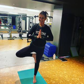 Savannah Guthrie feet photo thumbnail
