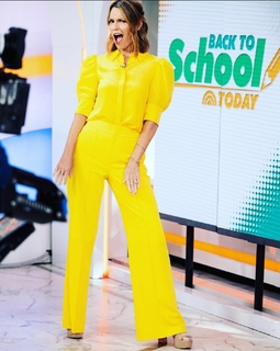 Savannah Guthrie feet photo thumbnail