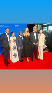 Savannah Guthrie feet photo thumbnail