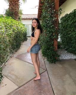 Savannah Jayde feet photo 17