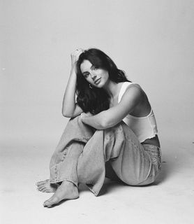 Savannah Rae Demers feet photo thumbnail