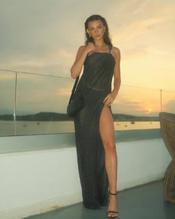 Savannah Rae Demers feet photo thumbnail