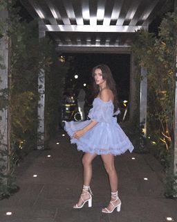 Savannah Rae Demers feet photo thumbnail