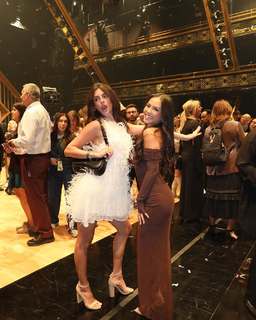 Savannah Rae Demers feet photo thumbnail