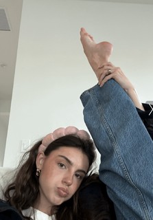 Savannah Rae Demers feet photo thumbnail